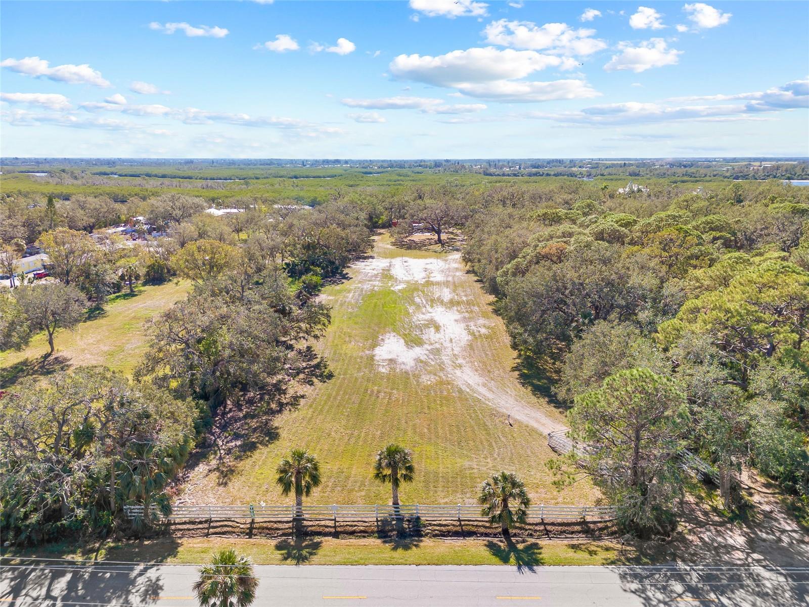 2312 W Shell Point Rd Property Photo 19