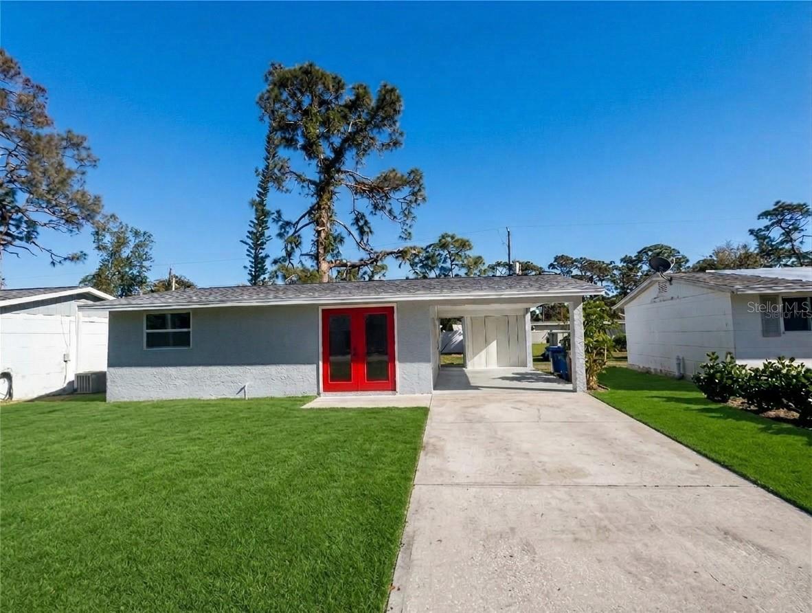 735 Bertrend St Property Photo 1