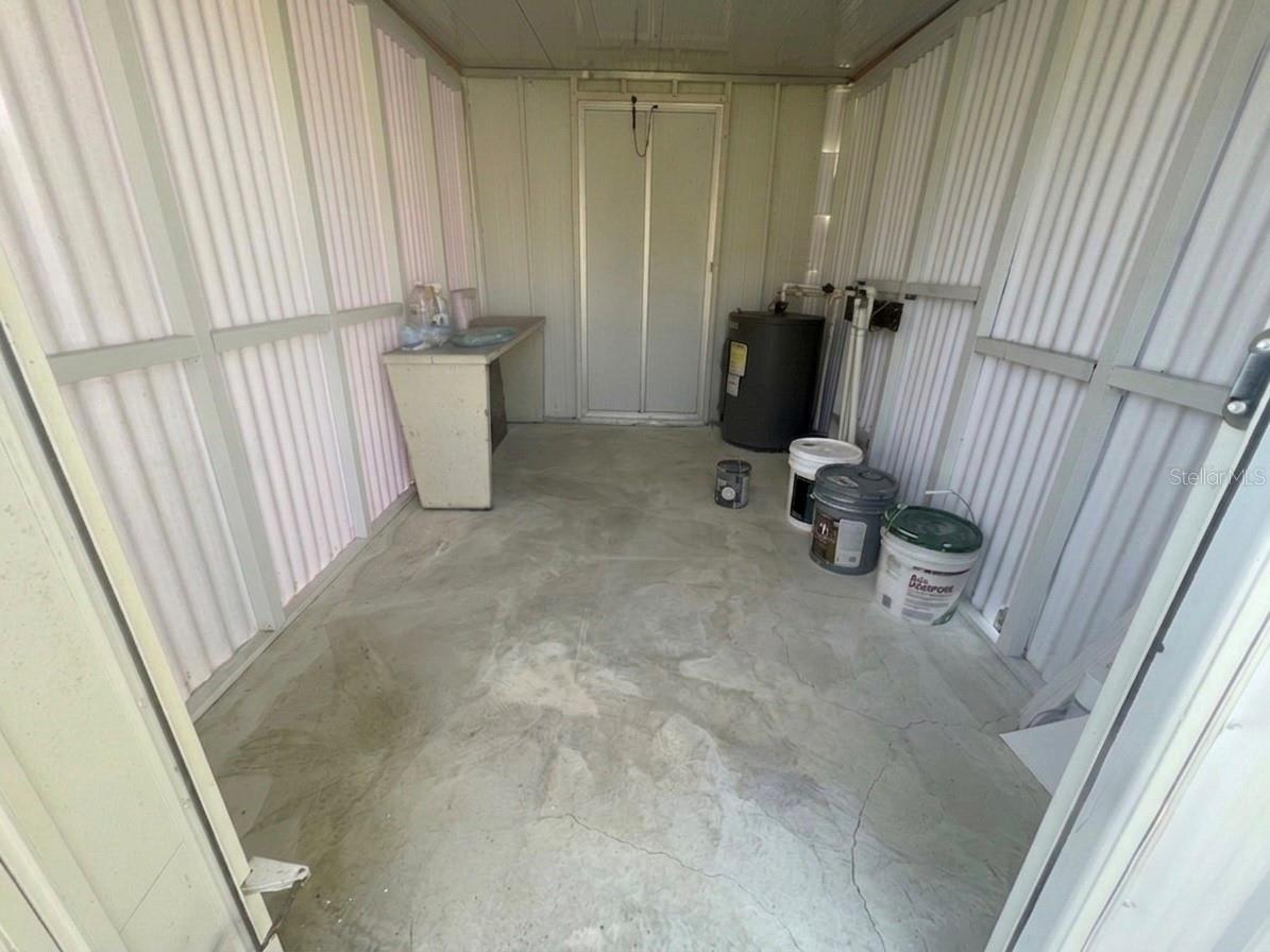 735 Bertrend St Property Photo 14