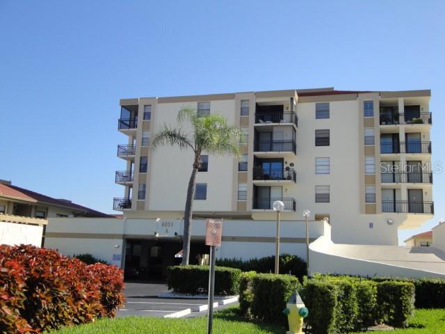 6051 SUN BLVD #305 Property Photo 1