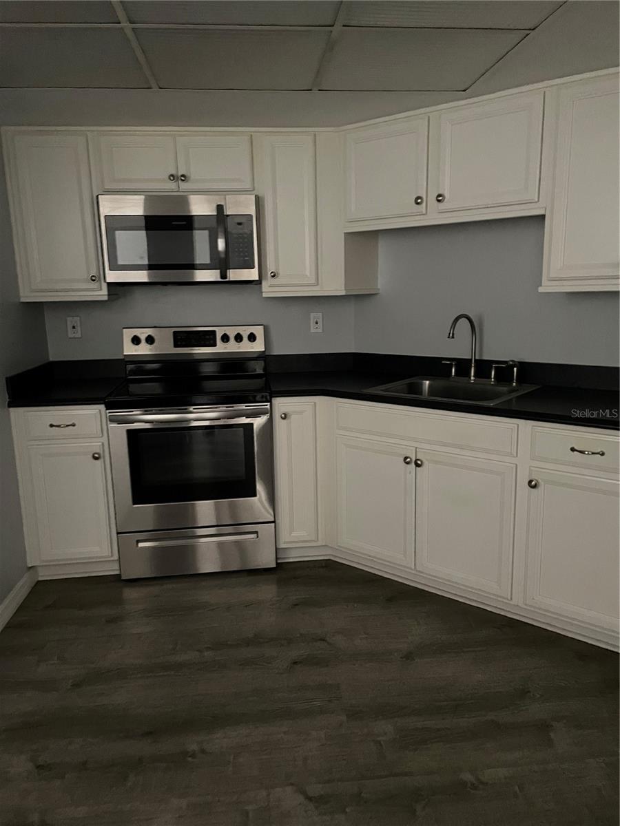 6051 Sun Blvd #305 Property Photo 7