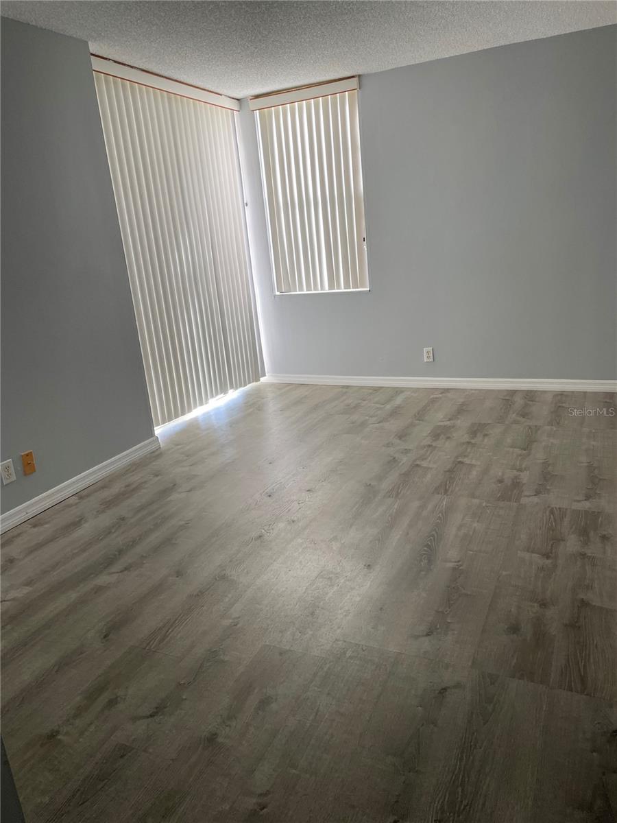 6051 Sun Blvd #305 Property Photo 9