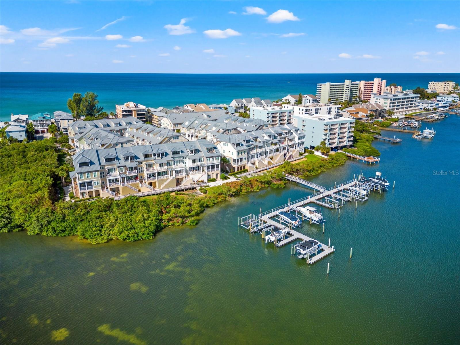 19915 Gulf Blvd #805 Property Photo 1