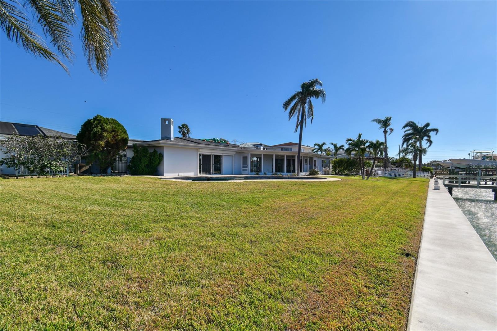 568 Johns Pass Ave Property Photo 1