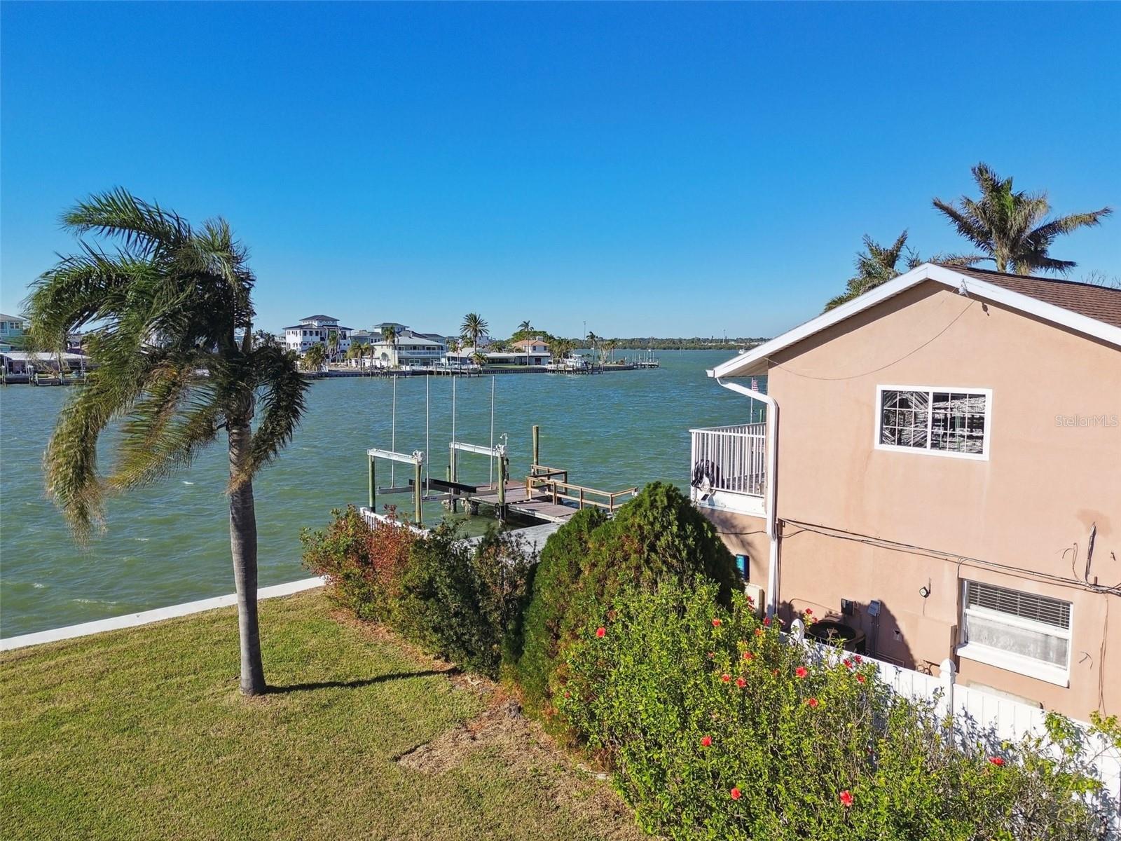 568 Johns Pass Ave Property Photo 5