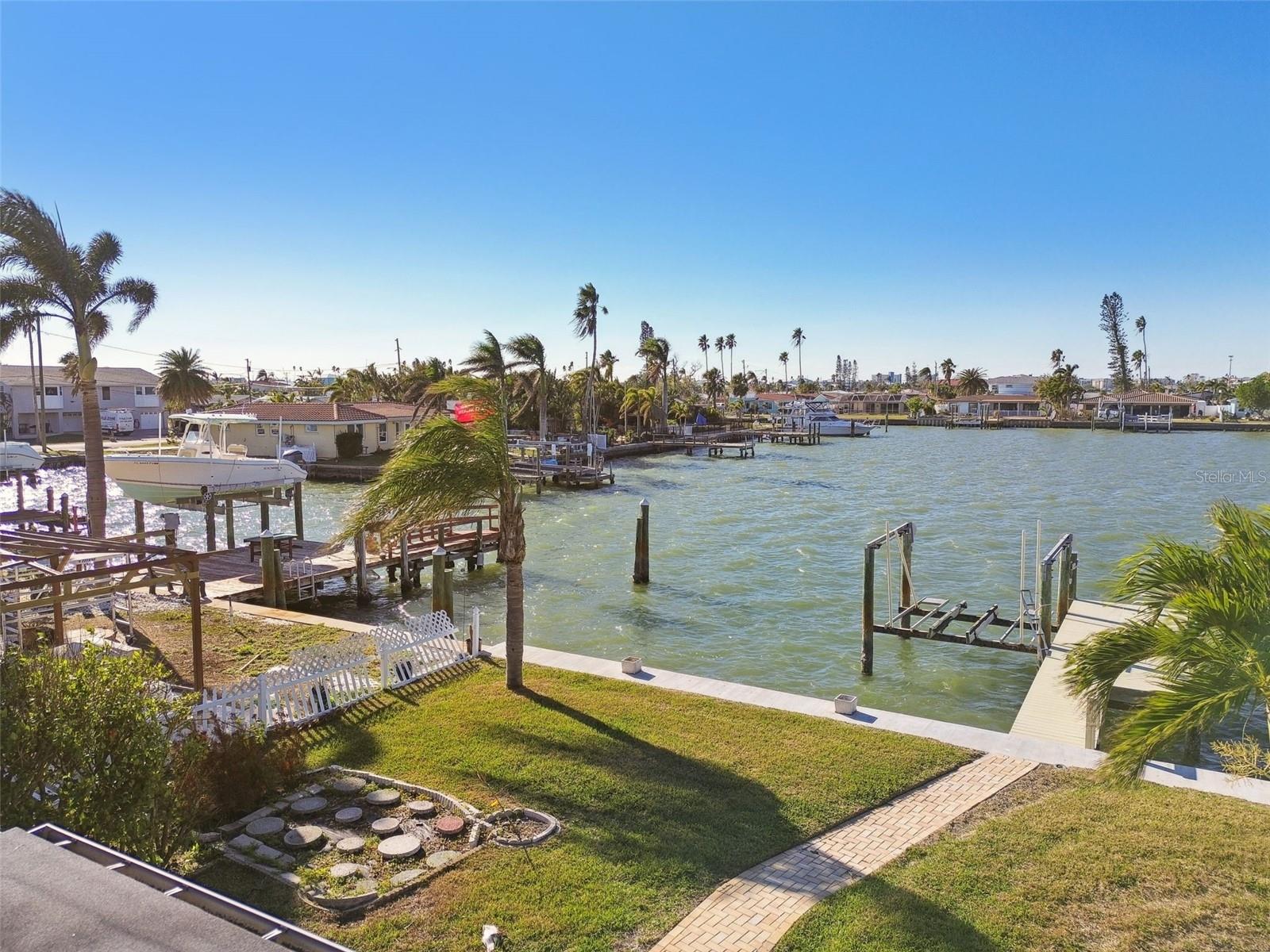 568 Johns Pass Ave Property Photo 7