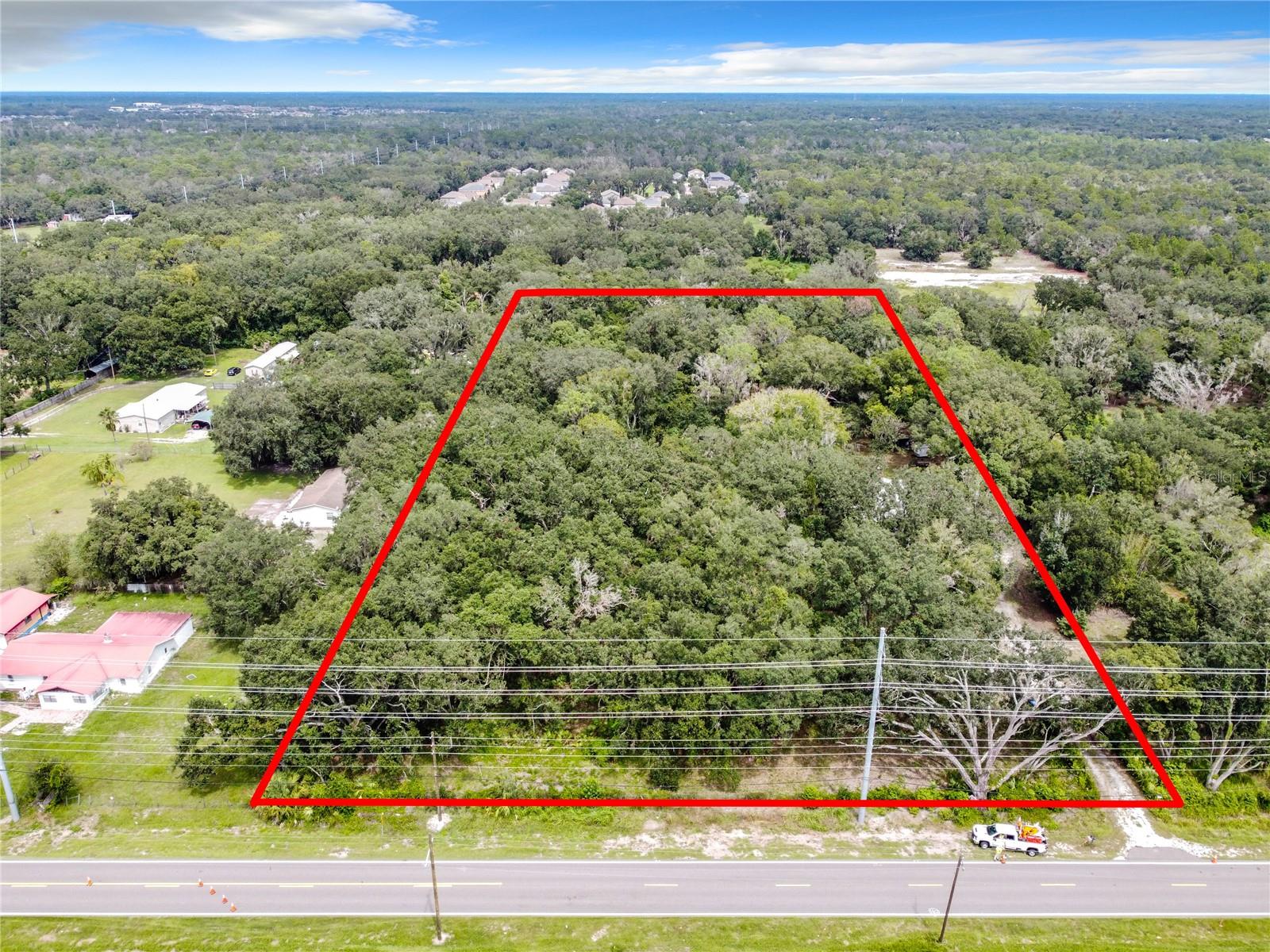 16206 Boyette Rd Property Photo 2