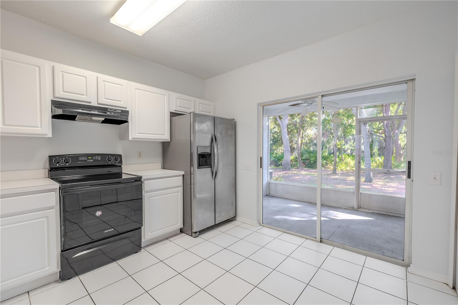 2432 Lake Woodberry Cir Property Photo 10