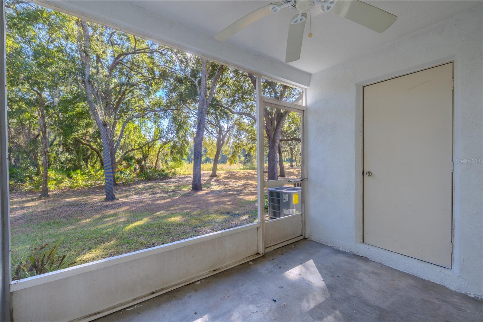 2432 Lake Woodberry Cir Property Photo 12