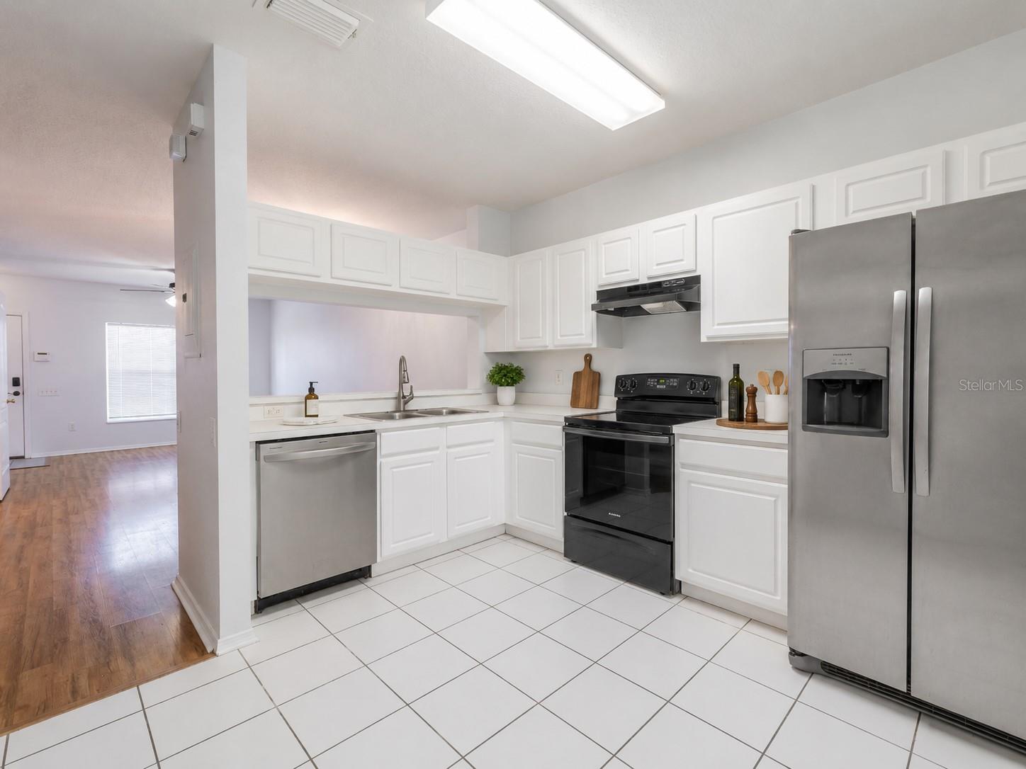 2432 Lake Woodberry Cir Property Photo 15
