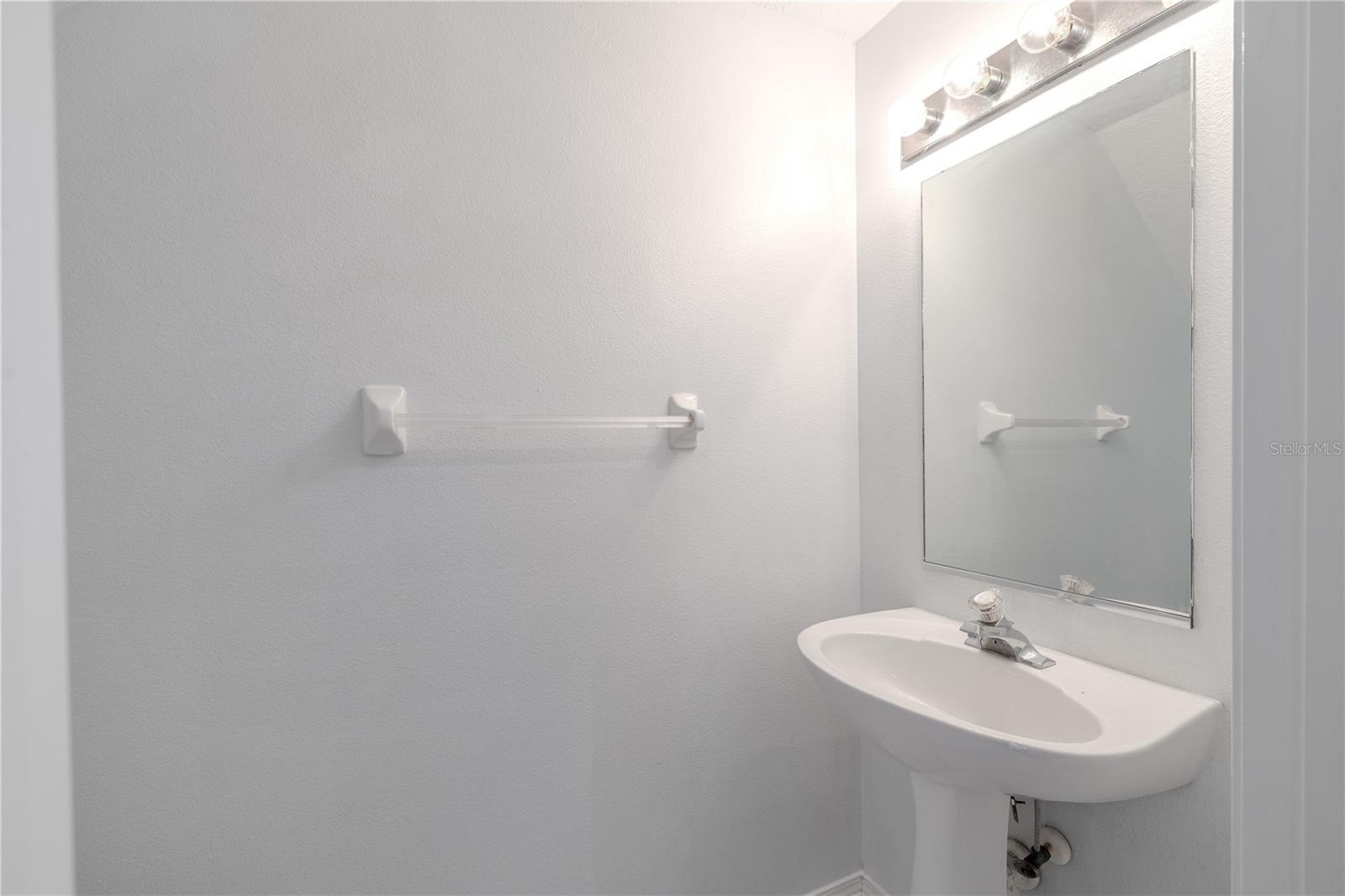 2432 Lake Woodberry Cir Property Photo 17