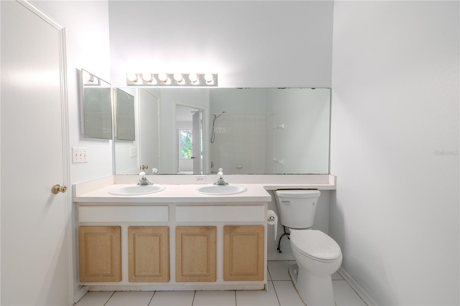 2432 Lake Woodberry Cir Property Photo 25