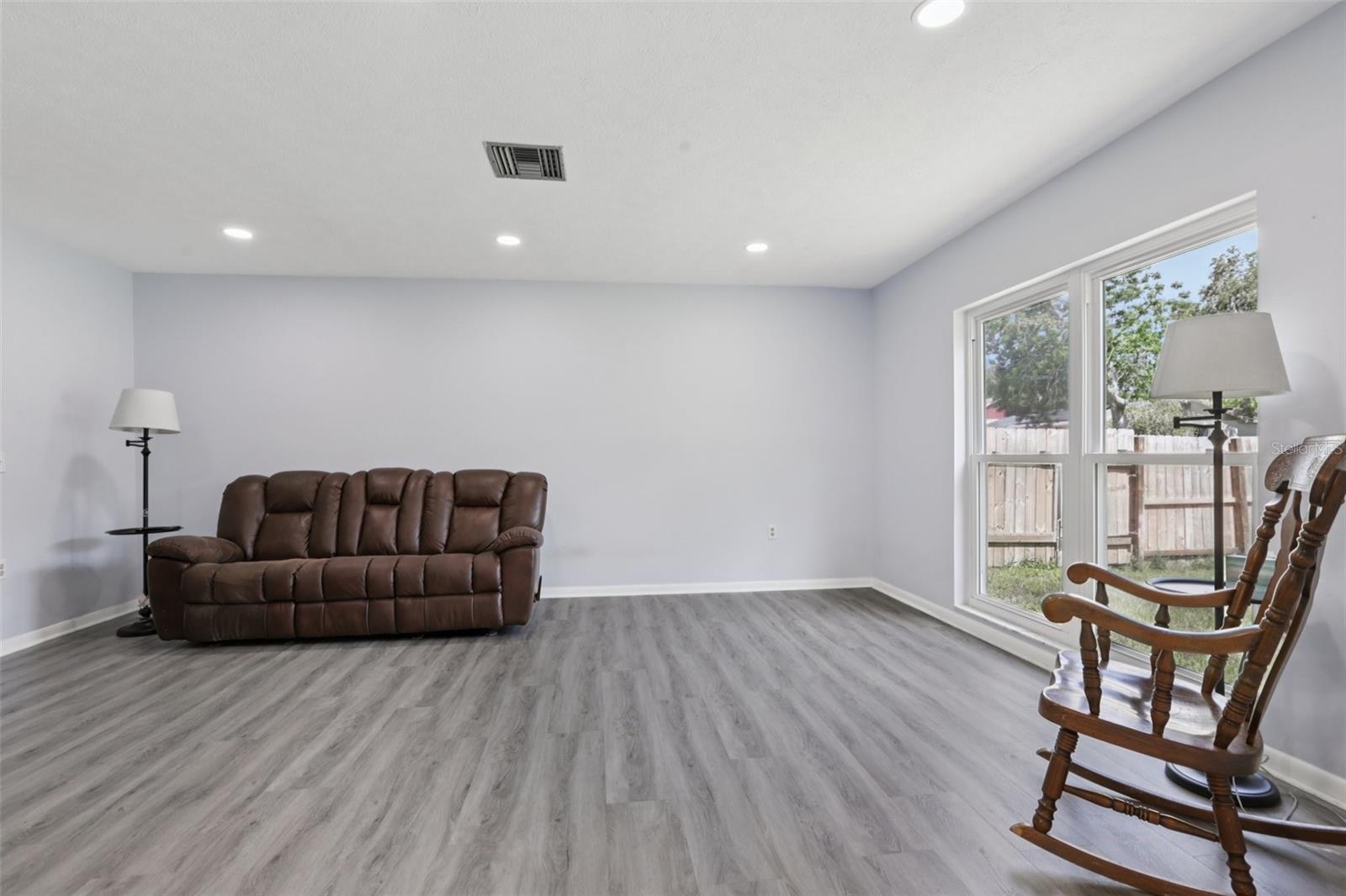 1009 Black Knight Dr Property Photo 15
