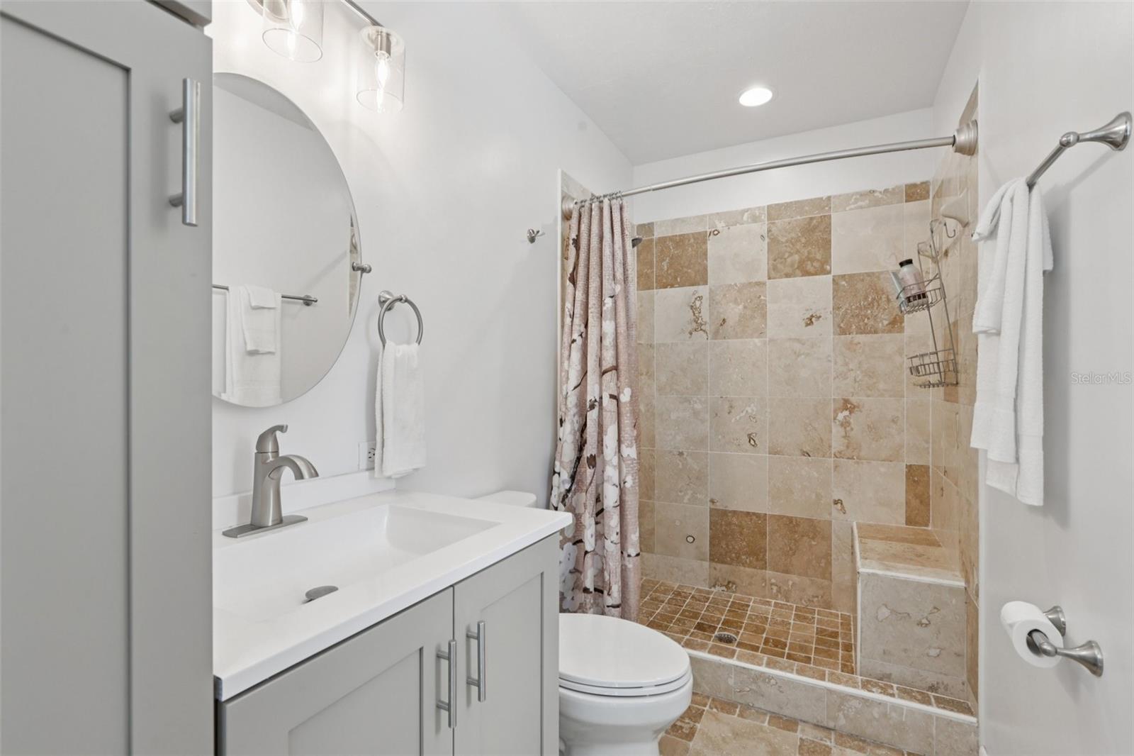 1009 Black Knight Dr Property Photo 32