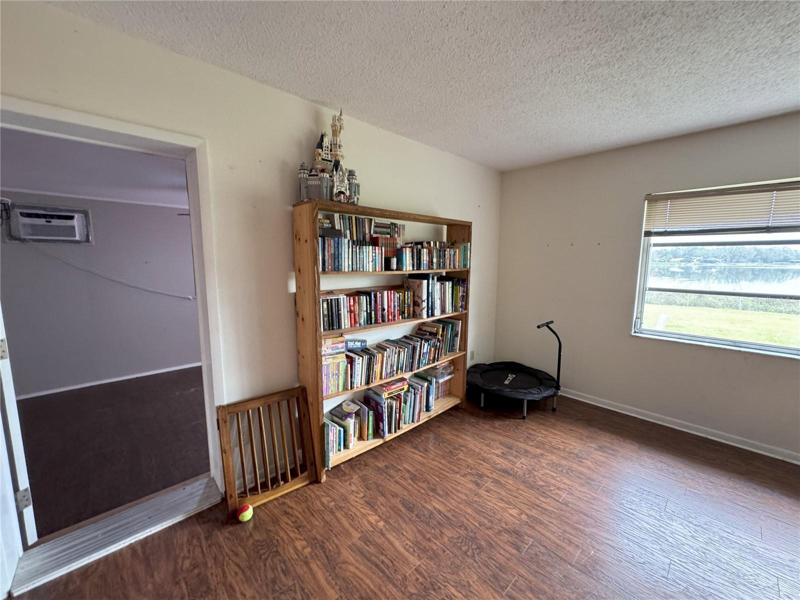 3922 Lake Joyce Dr Property Photo 18