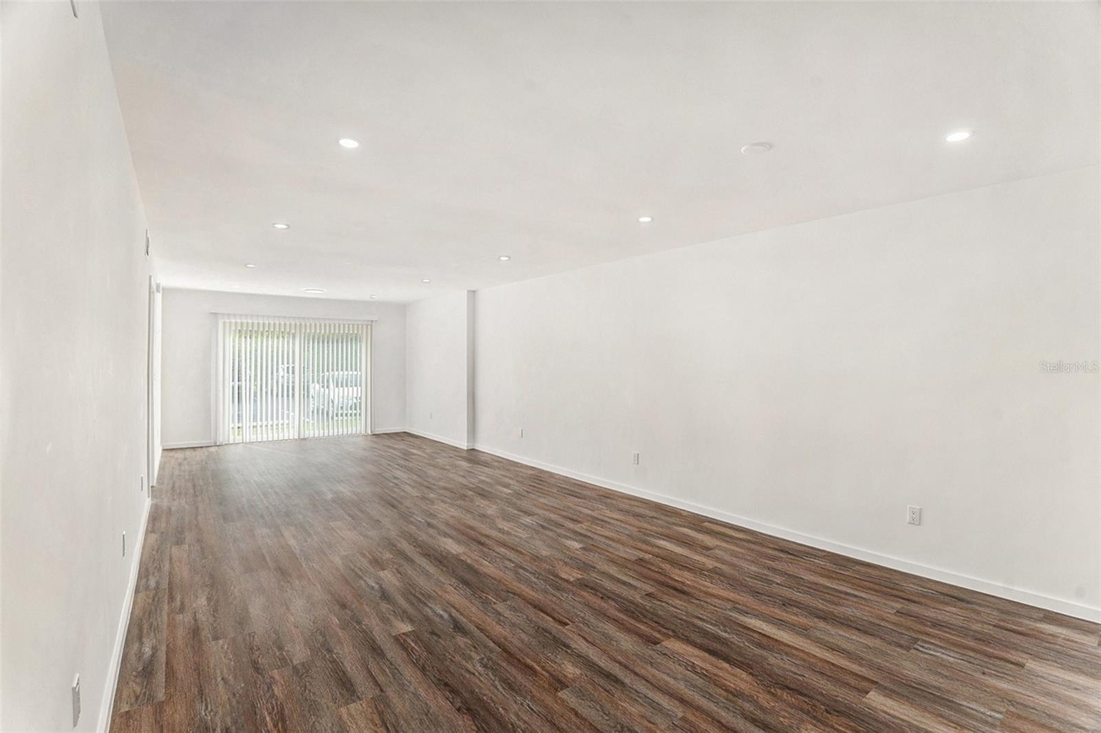801 83rd Ave N #120 Property Photo 10