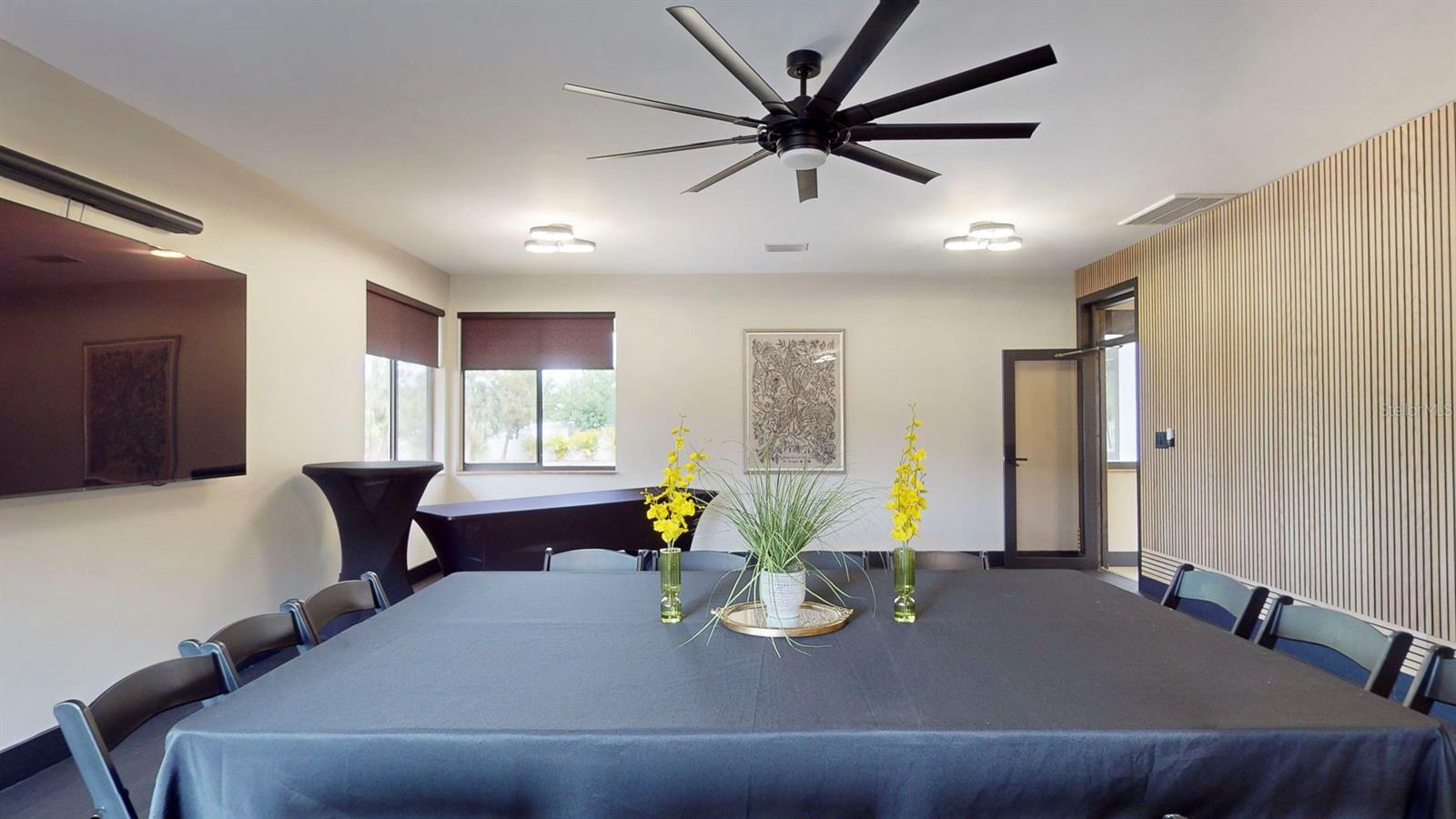 10787 Oak St Ne Property Photo 21