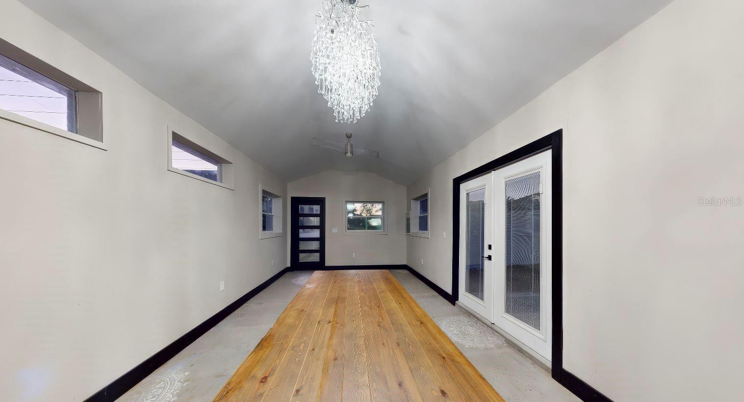 10787 Oak St Ne Property Photo 49