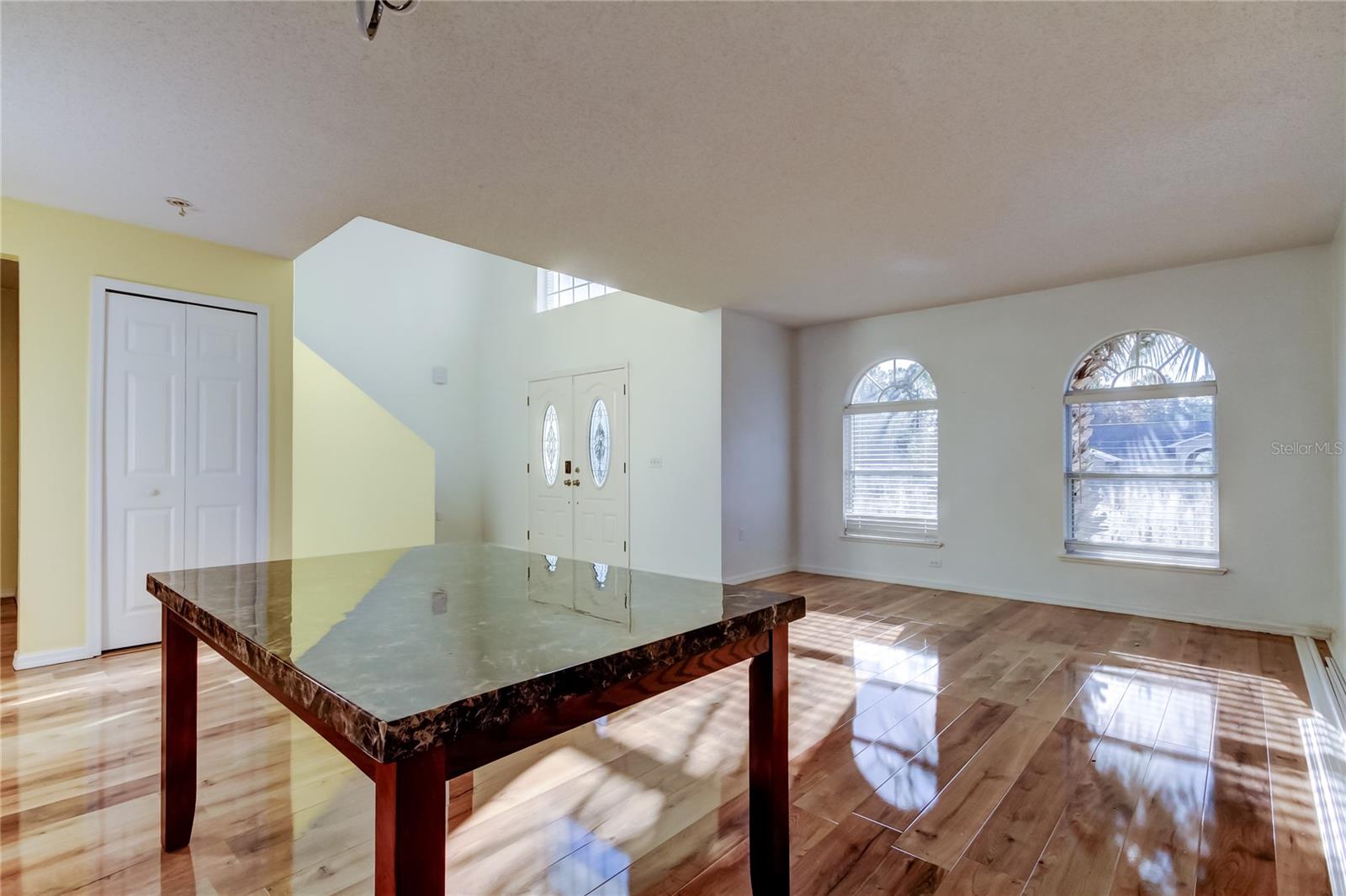 11309 Outrigger Ave Property Photo 4