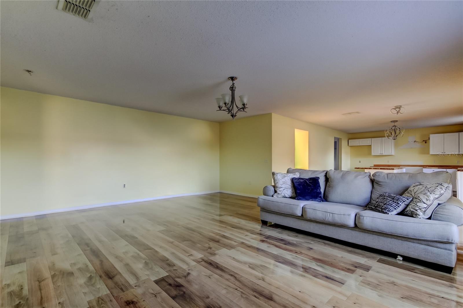 11309 Outrigger Ave Property Photo 8