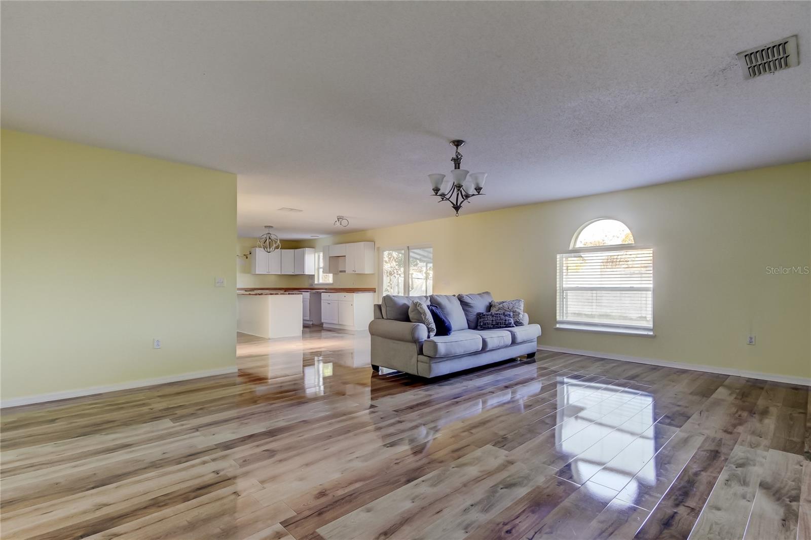 11309 Outrigger Ave Property Photo 9