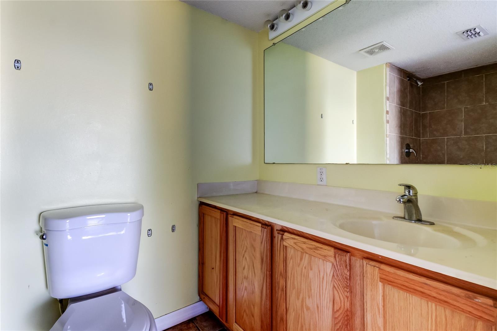 11309 Outrigger Ave Property Photo 22
