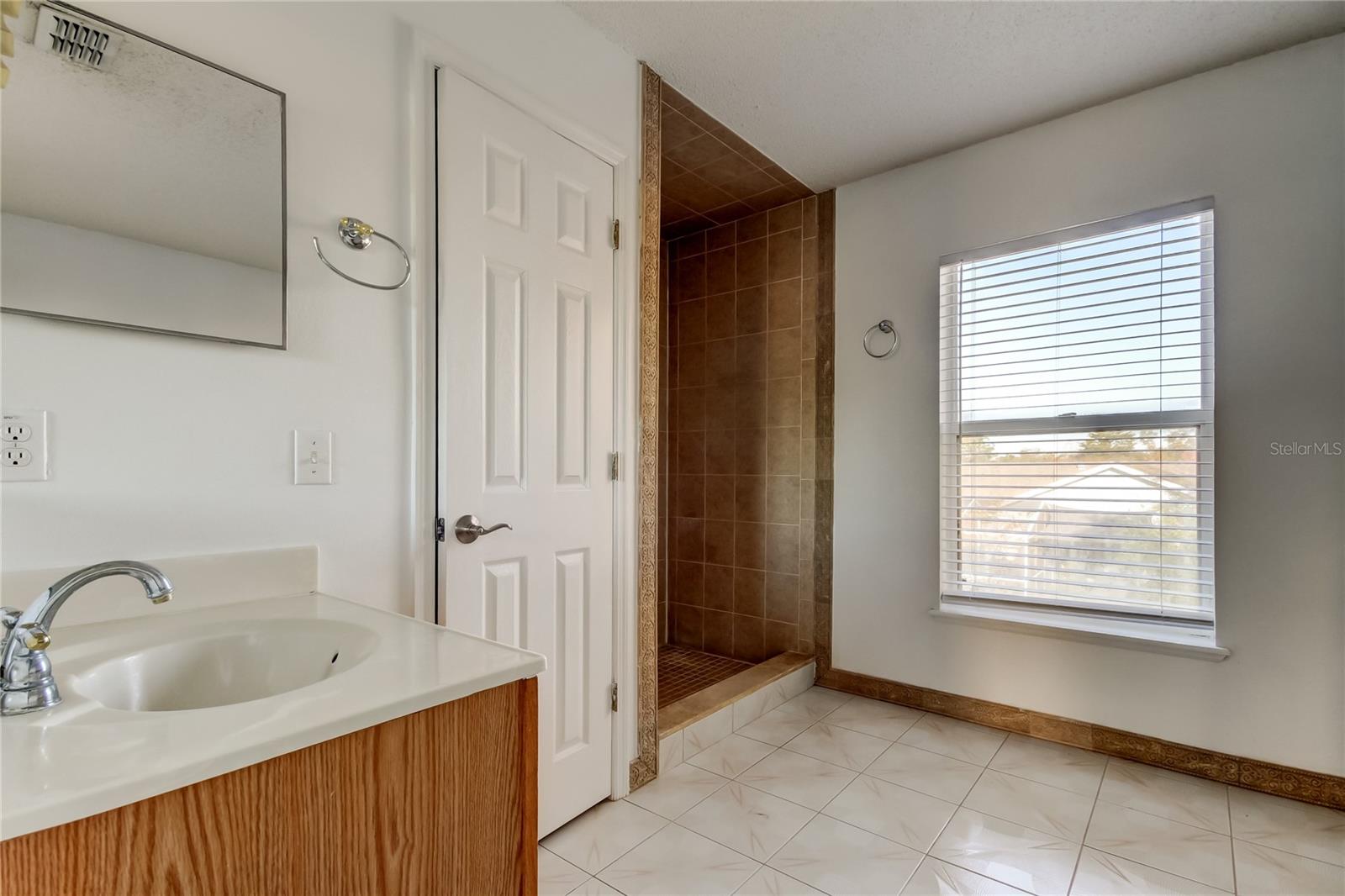 11309 Outrigger Ave Property Photo 29