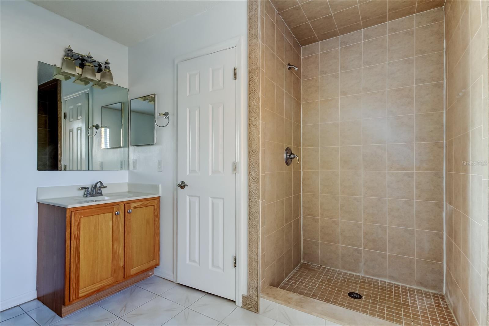 11309 Outrigger Ave Property Photo 30