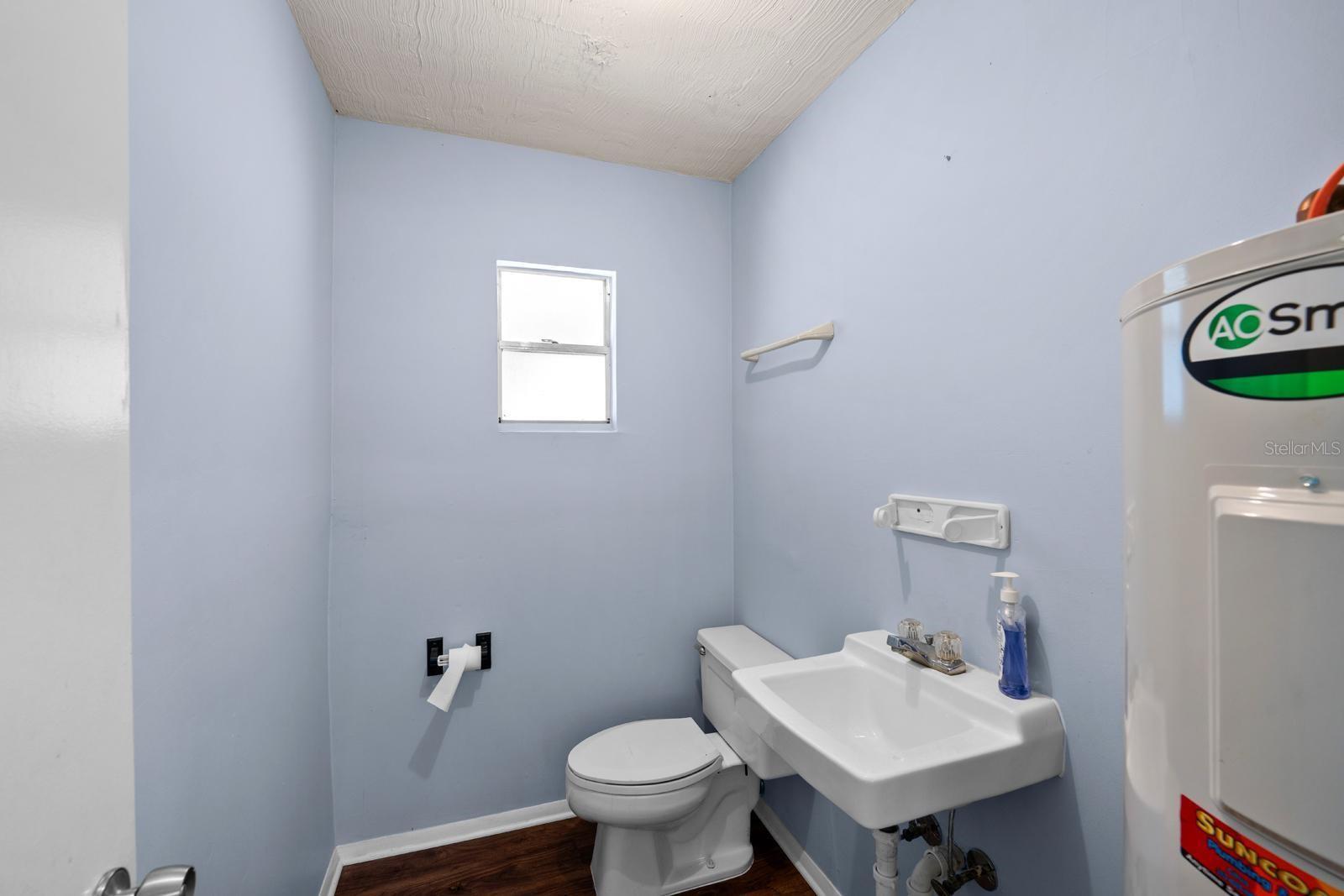 823 Ne 5th St Property Photo 16