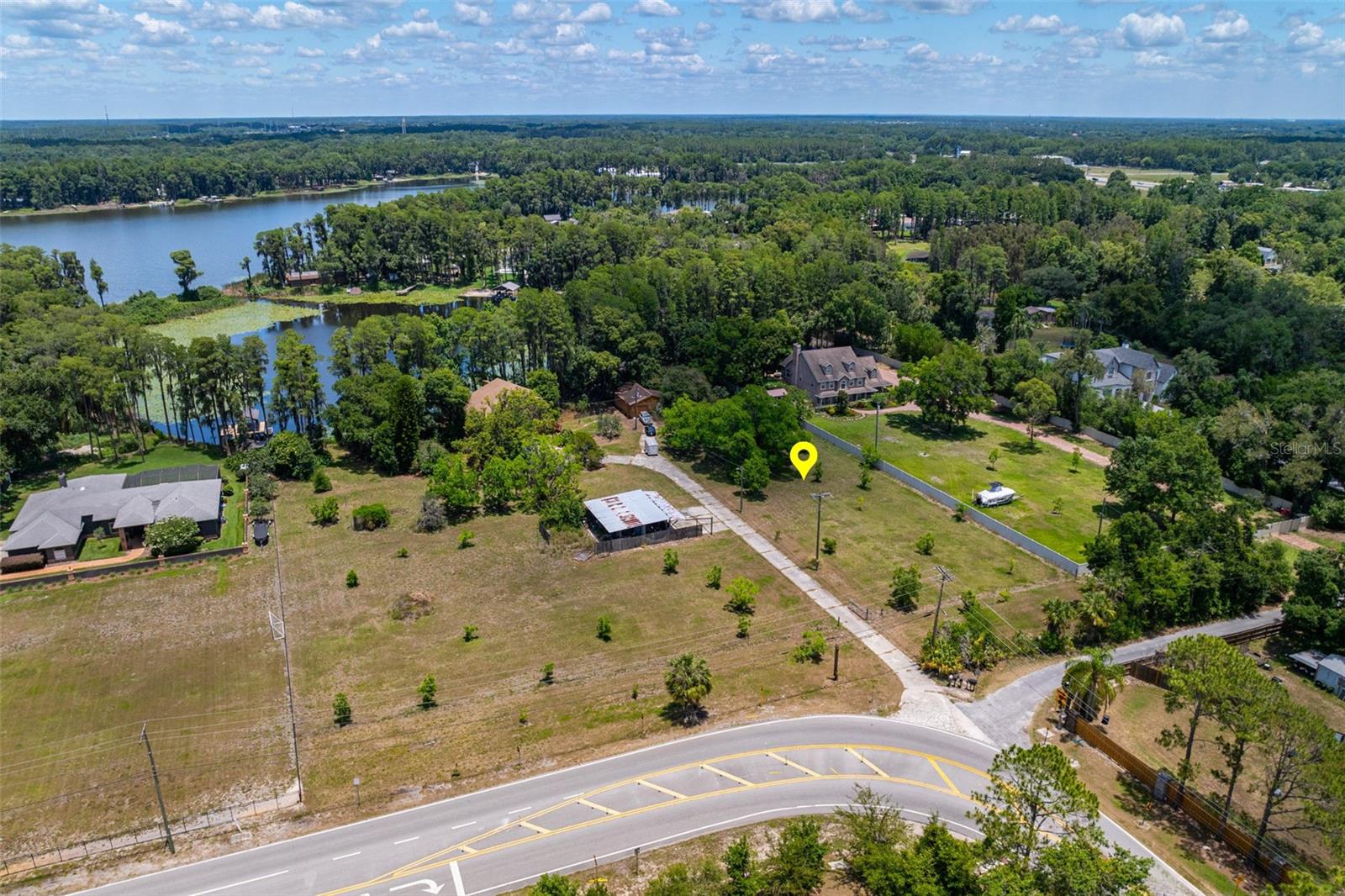 417 Trout Lake Ct Property Photo 3