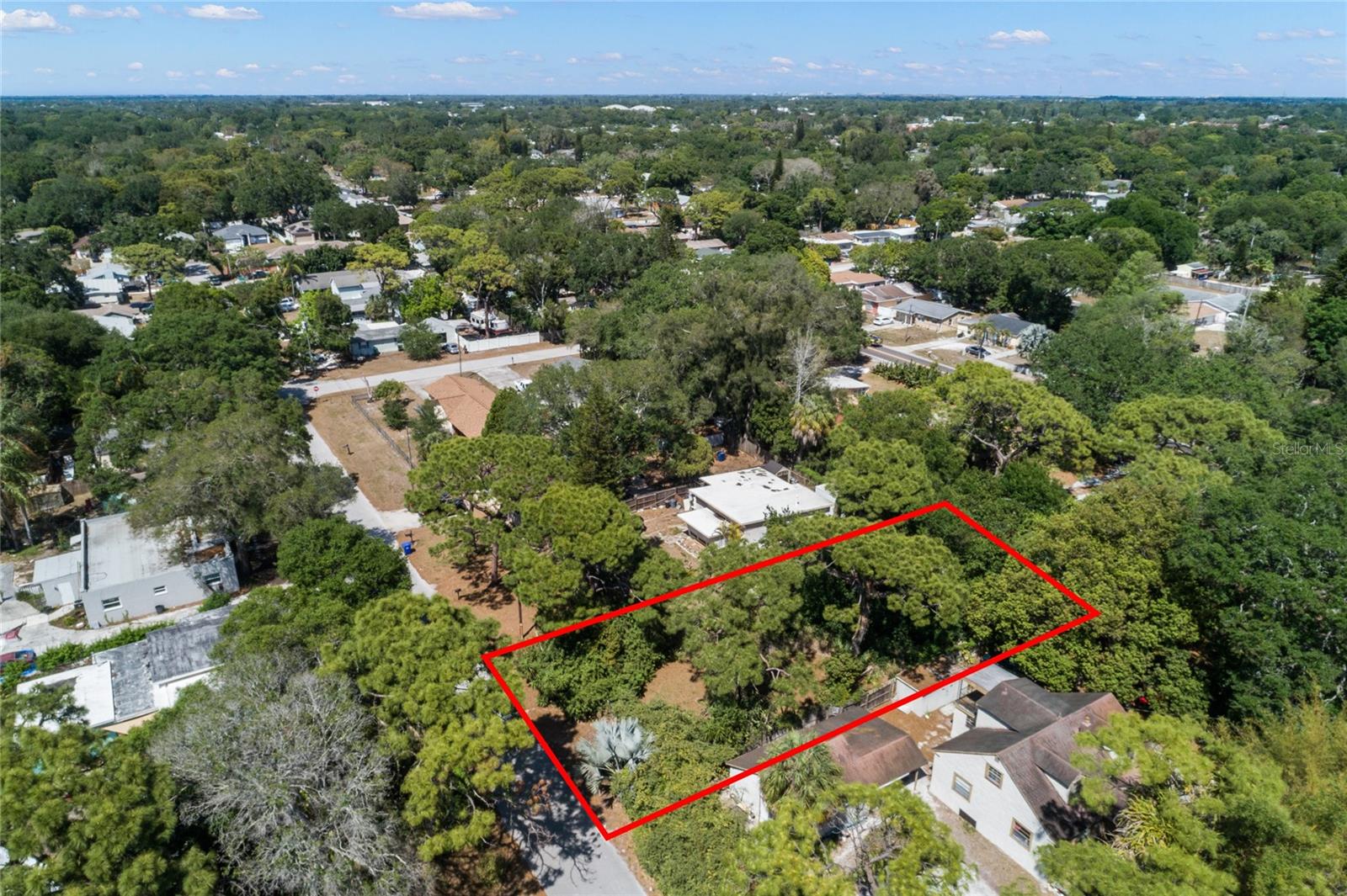71st Way N Property Photo