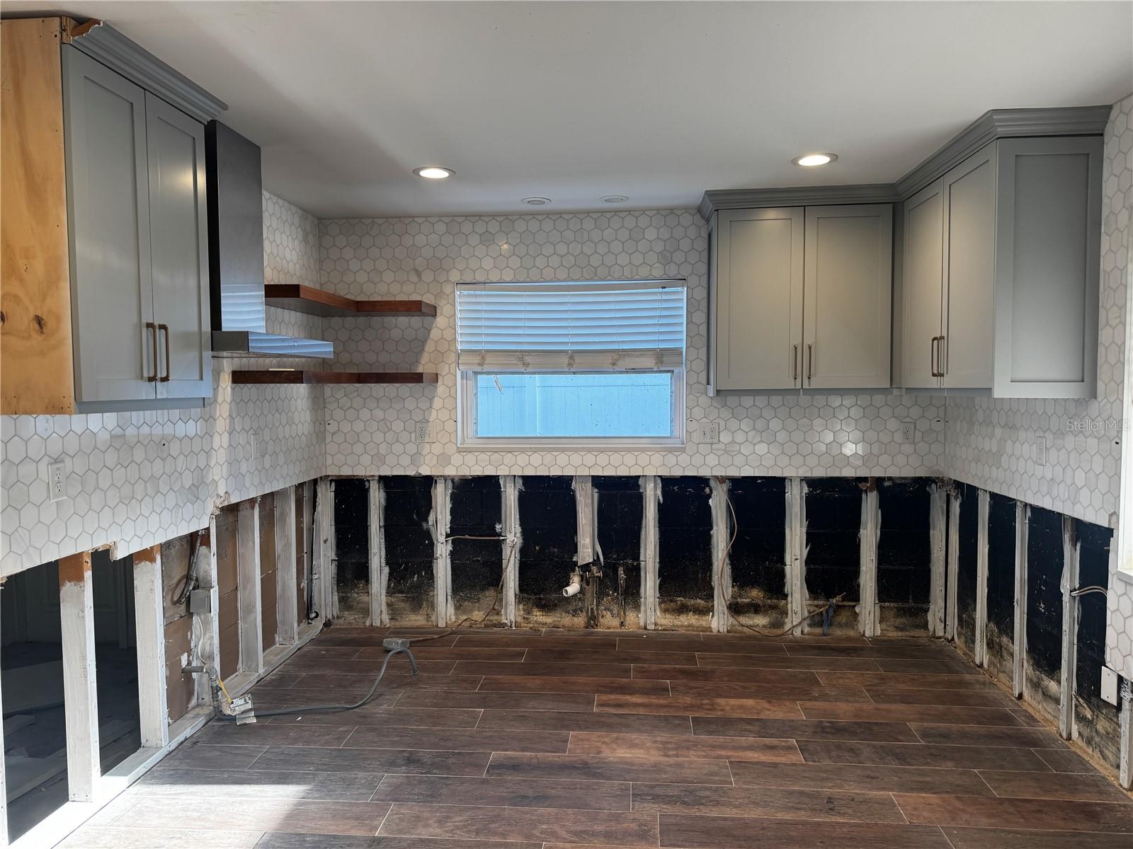5321 Dover St Ne Property Photo 28