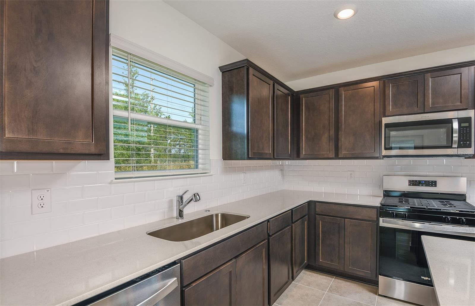 9076 Wildlight Trl Property Photo 7