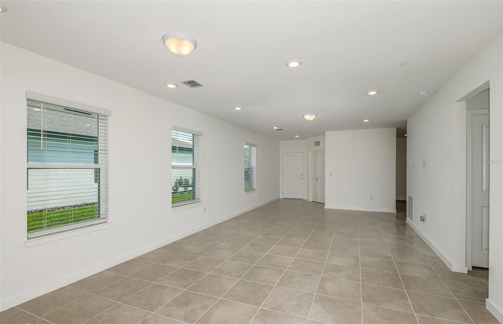 9076 Wildlight Trl Property Photo 10