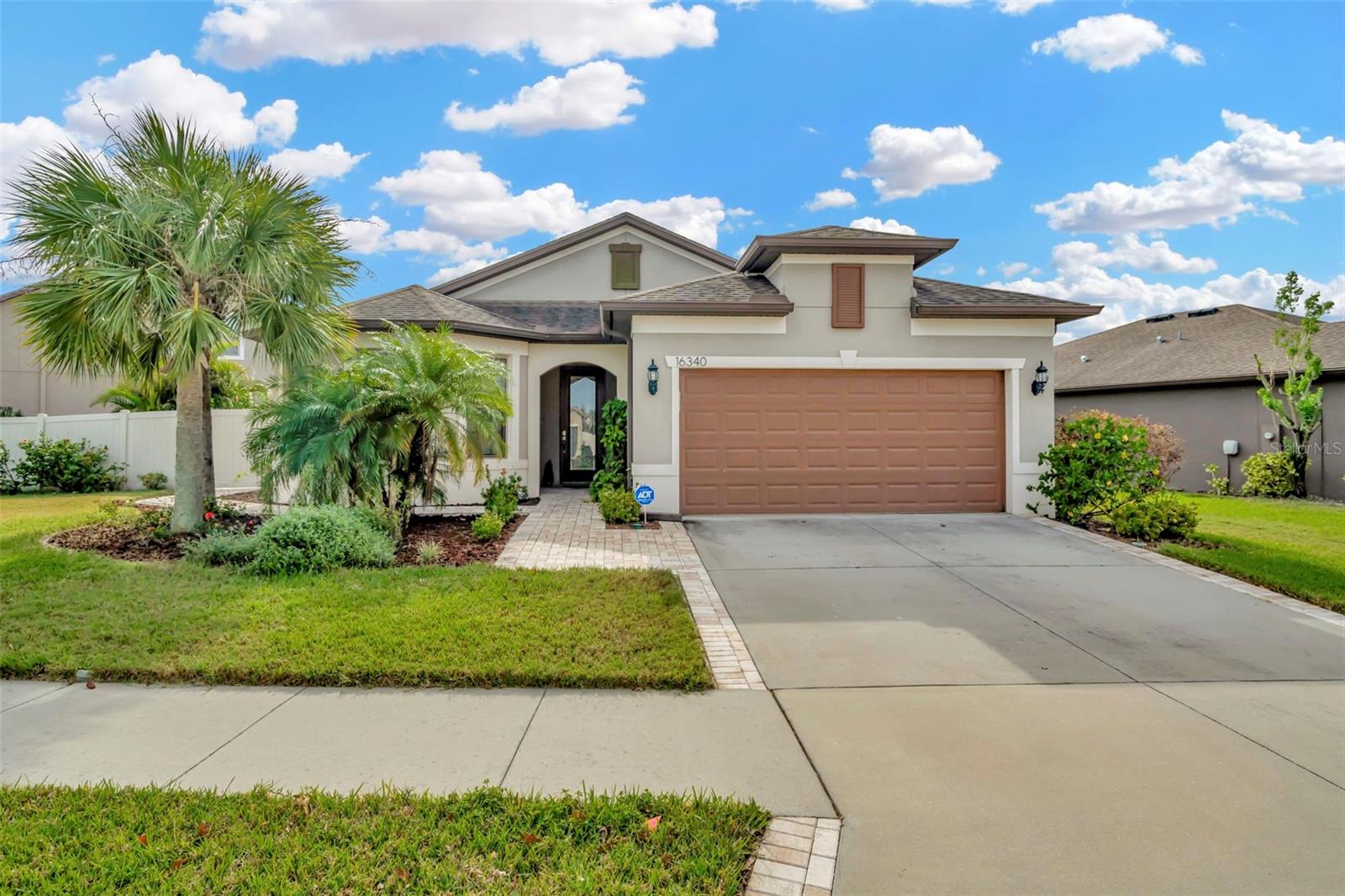 16340 Treasure Point Dr Property Photo 2