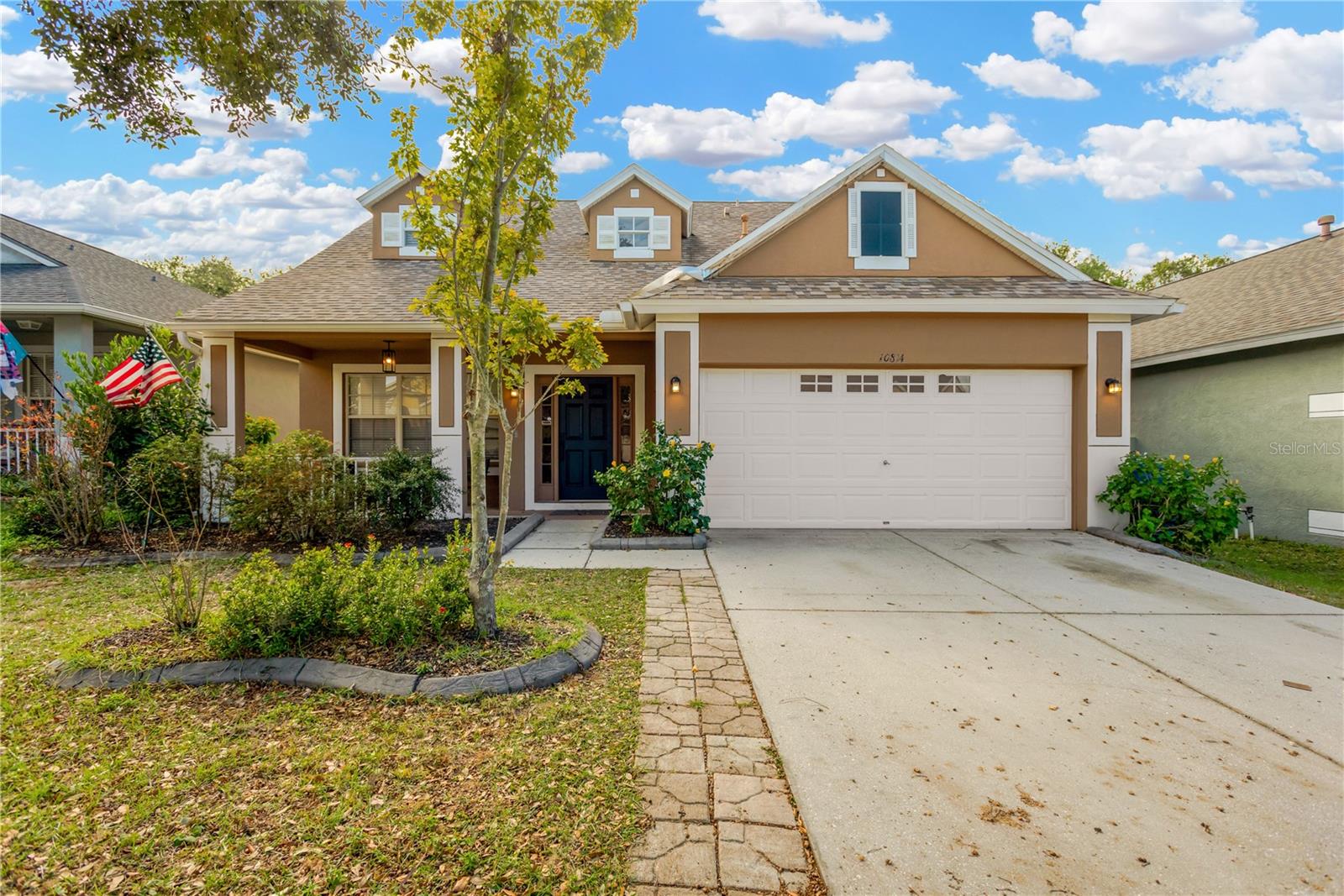 10814 Newbridge Dr Property Photo 1