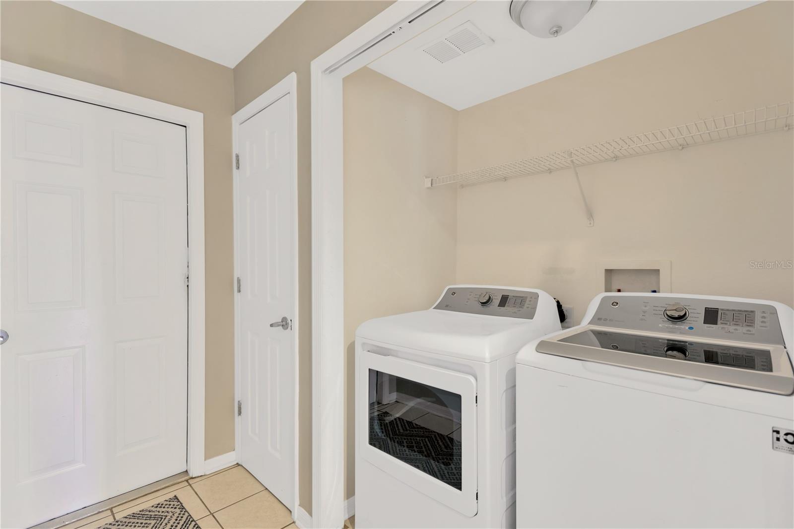10814 Newbridge Dr Property Photo 14