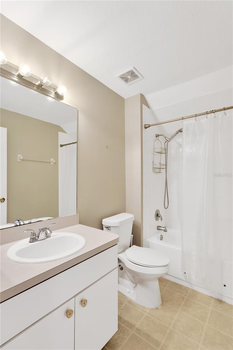 10814 Newbridge Dr Property Photo 23