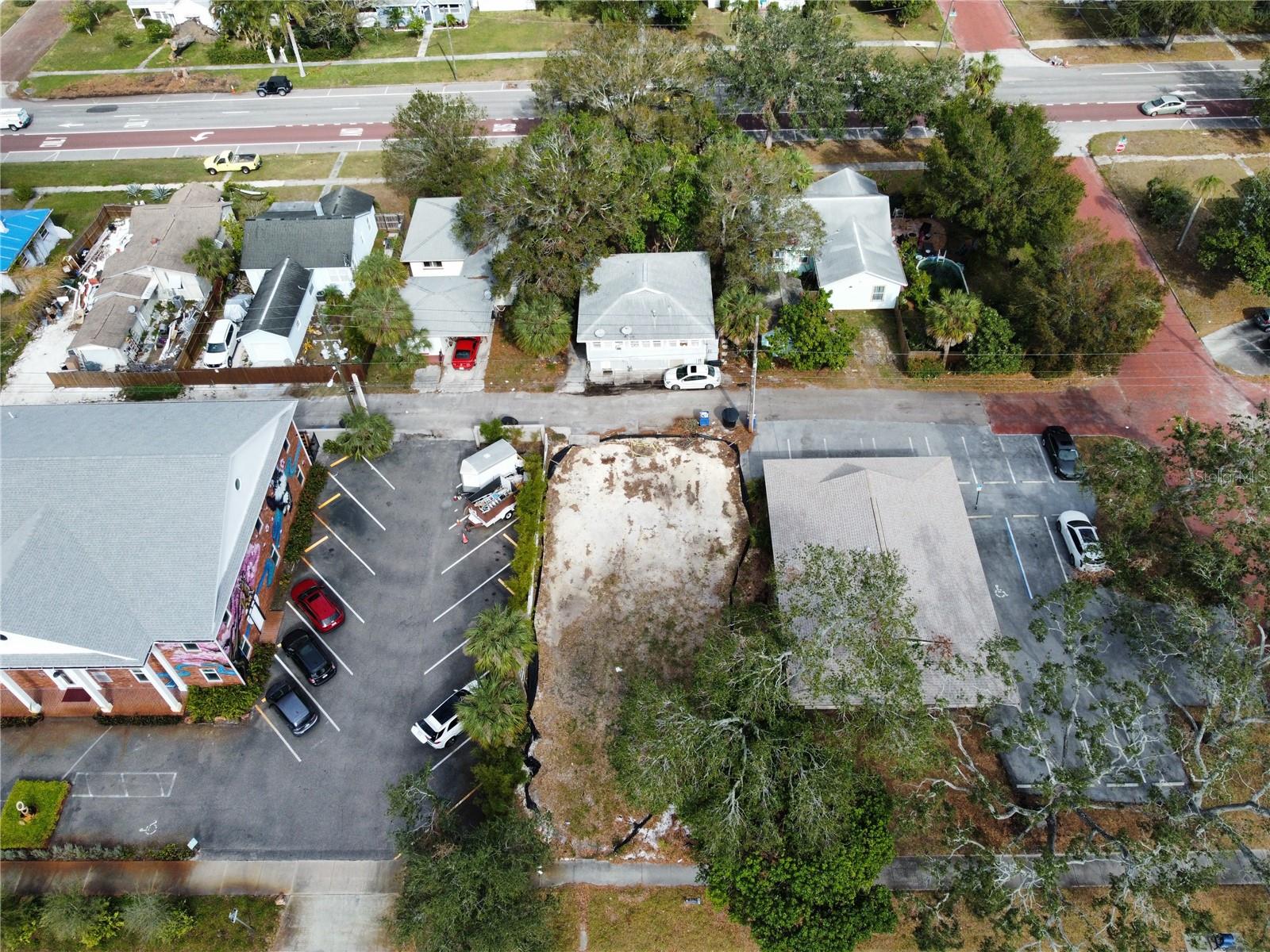 4615 Central Ave Property Photo 3