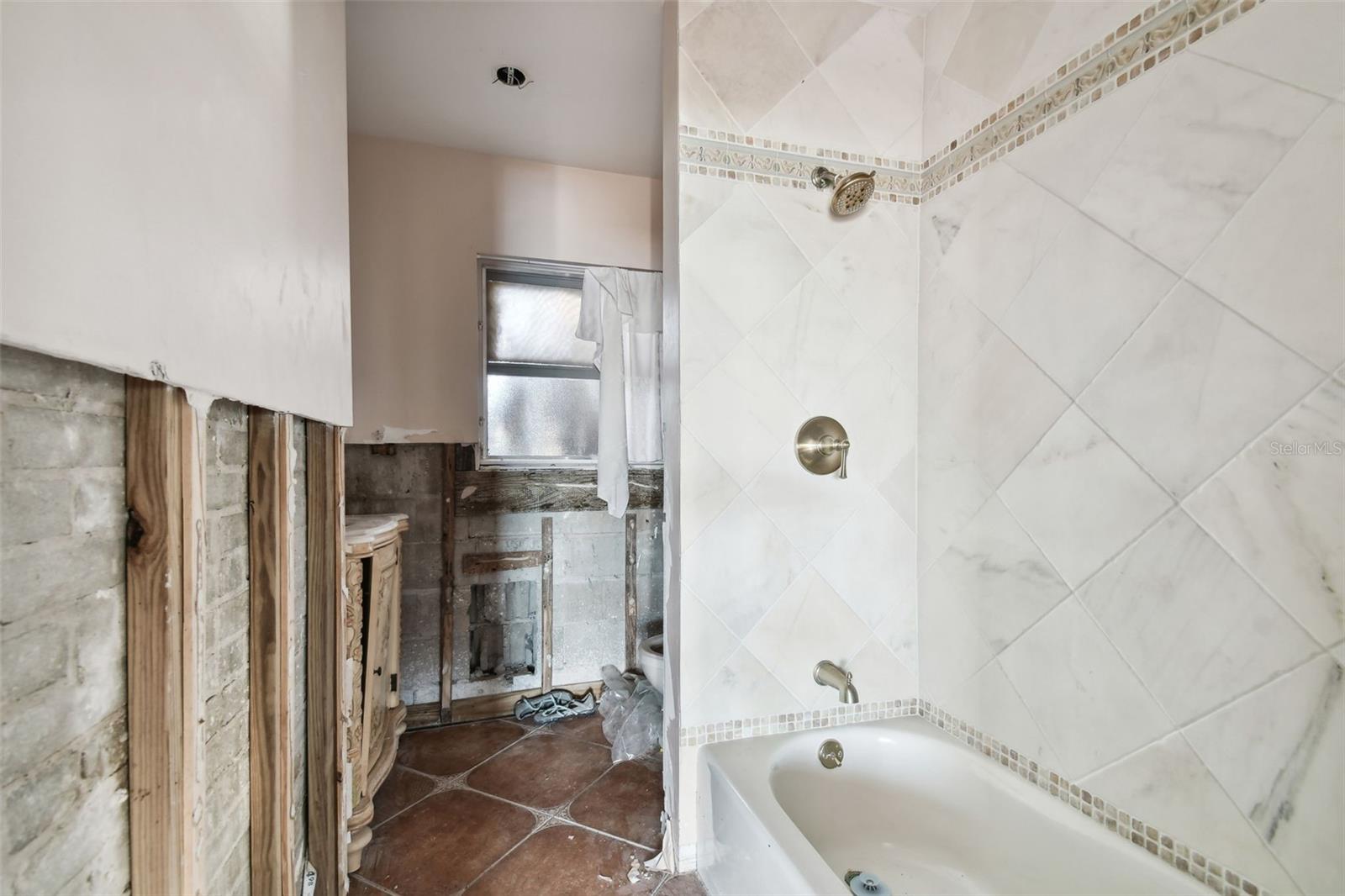 1836 Venetian Point Dr Property Photo 16