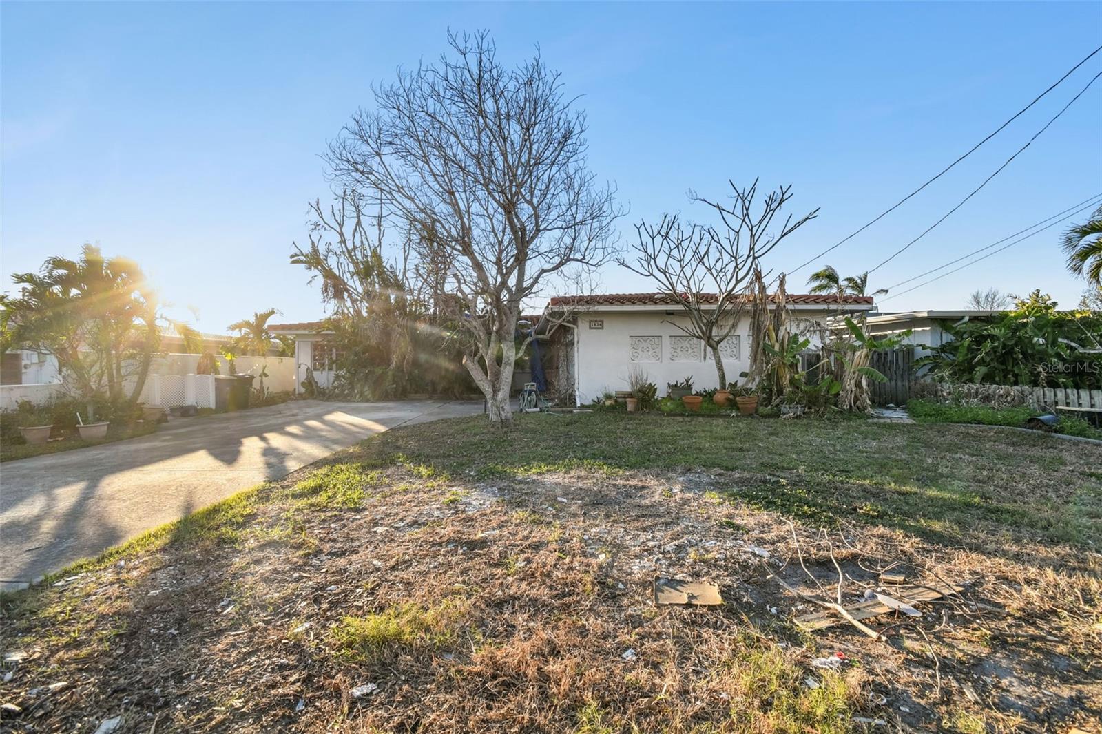1836 Venetian Point Dr Property Photo 6