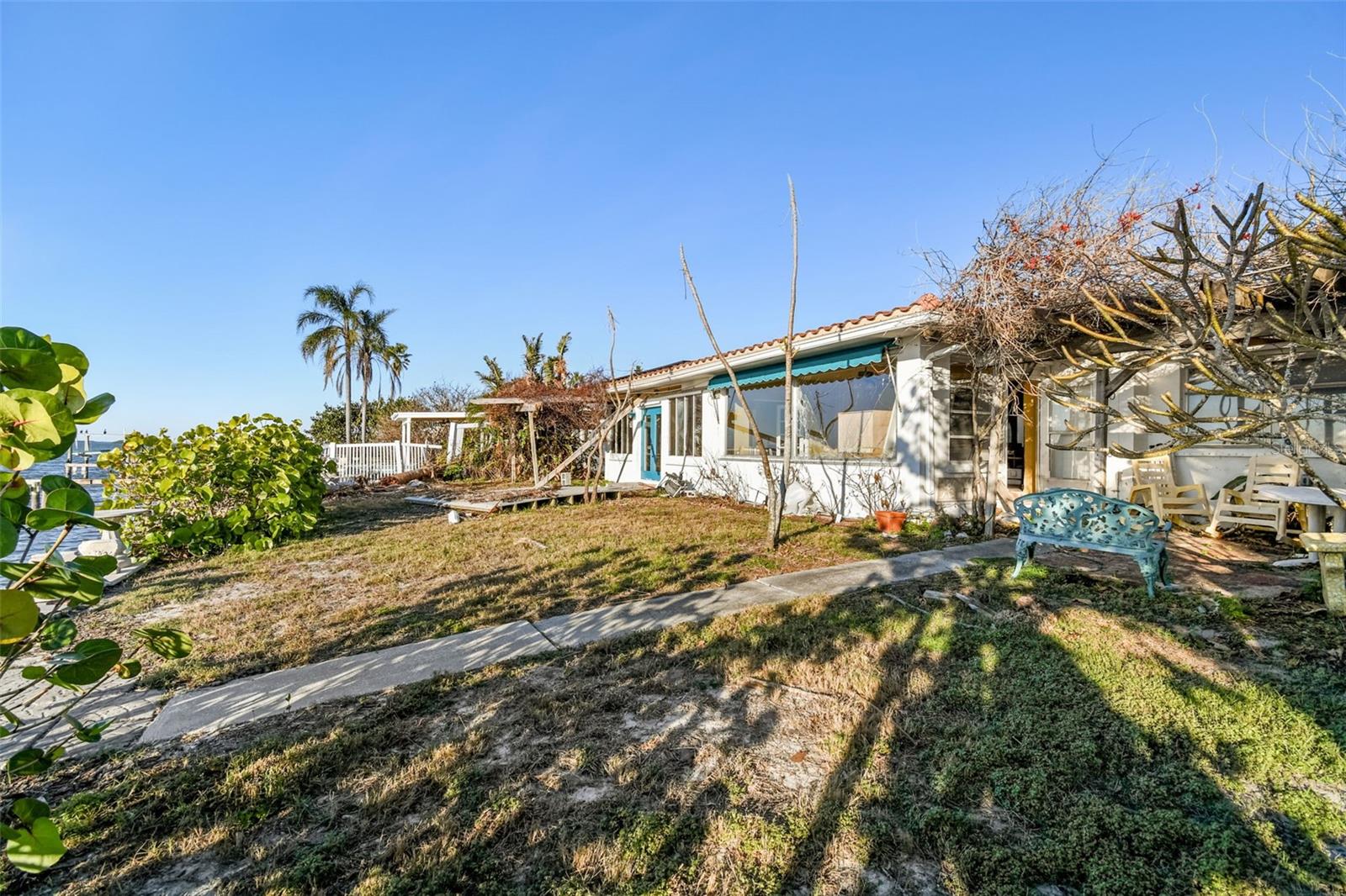 1836 Venetian Point Dr Property Photo 7
