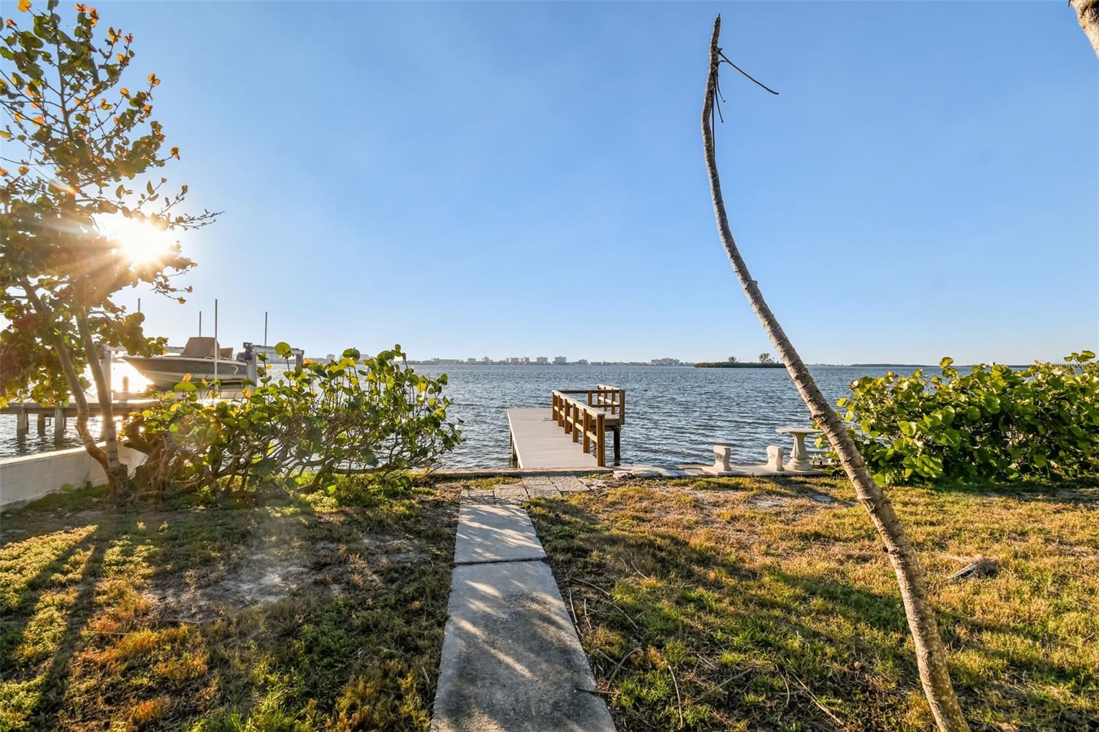 1836 Venetian Point Dr Property Photo 33