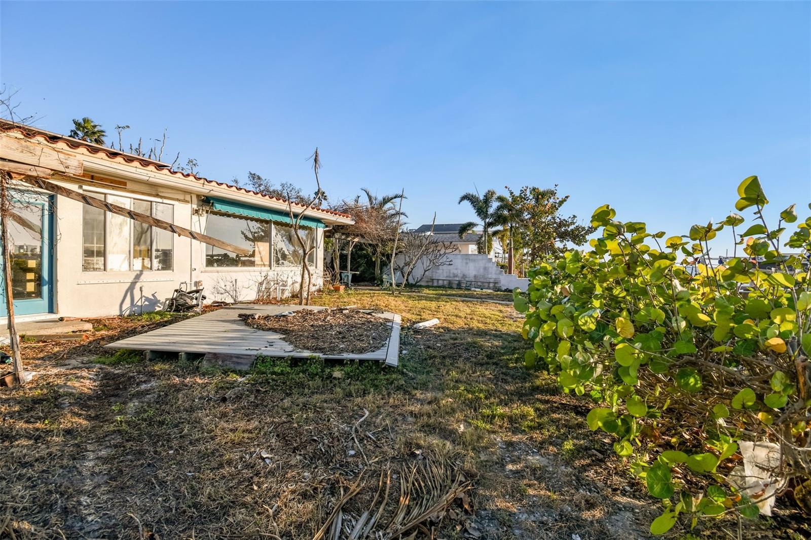 1836 Venetian Point Dr Property Photo 35