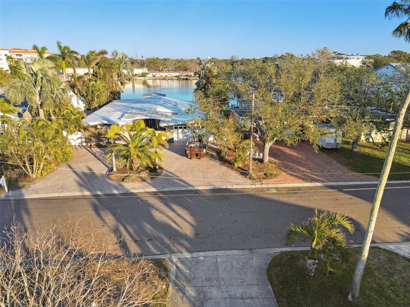 1836 Venetian Point Dr Property Photo 43