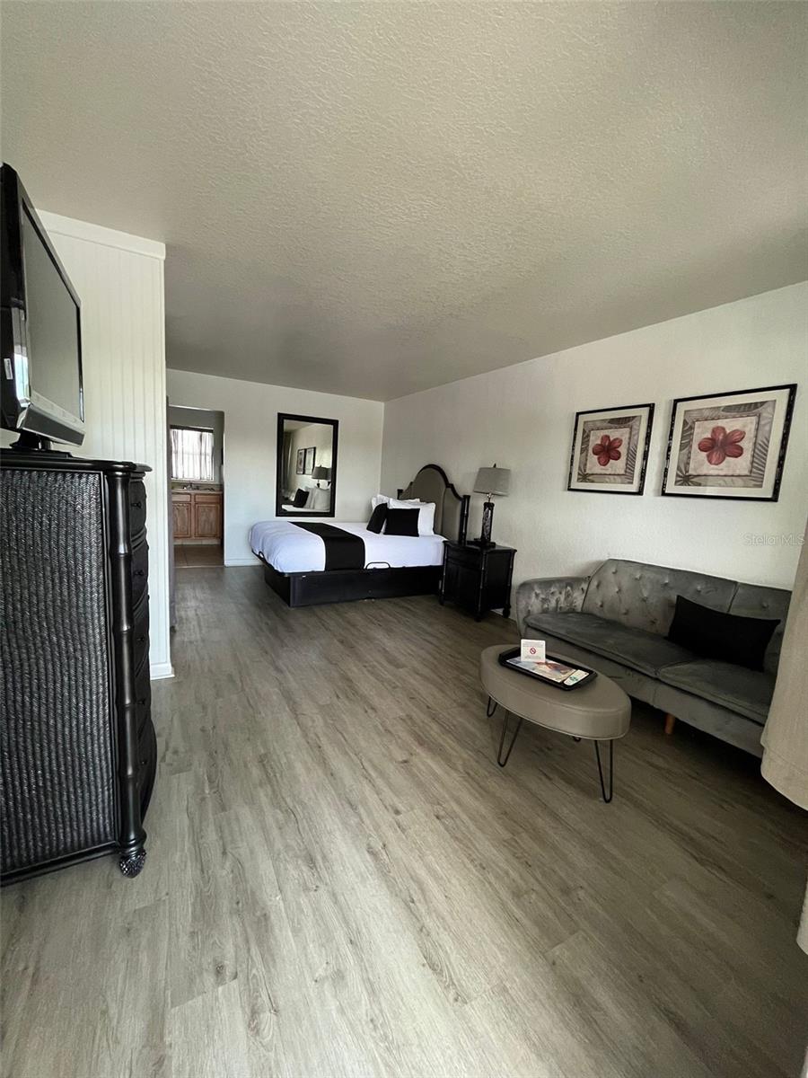 14711 Gulf Blvd Property Photo 4