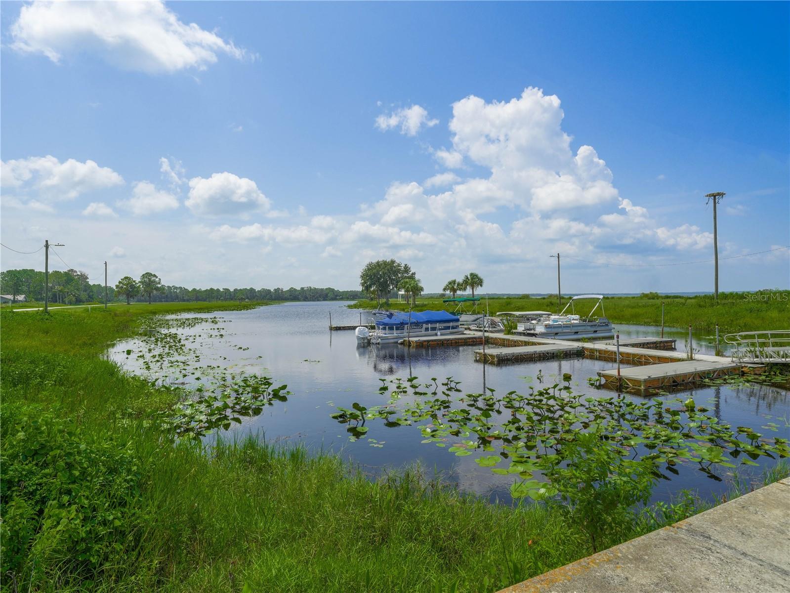 Meadow Lark Blvd Property Photo 25