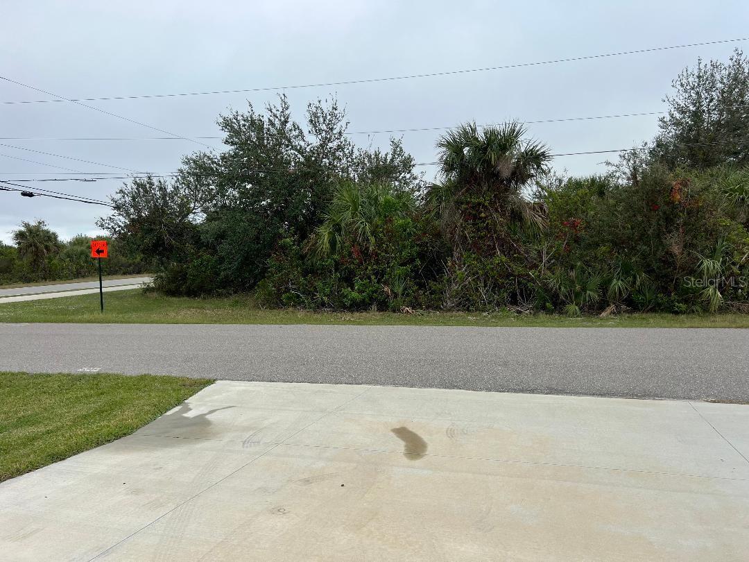 14283 Keystone Blvd Property Photo 3