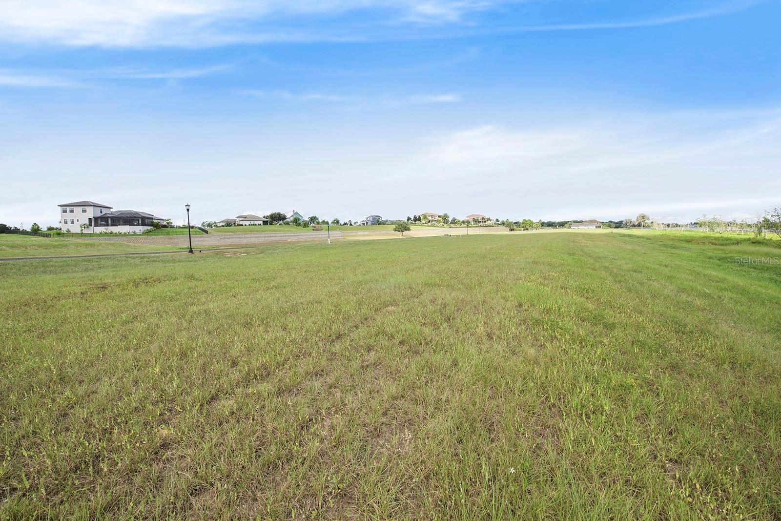 288 Caladium Ave Property Photo 6