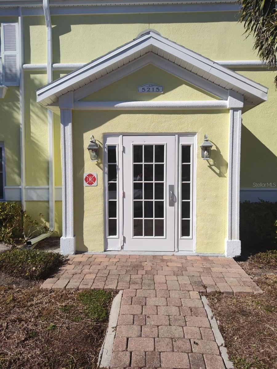 5215 Coquina Key Dr Se #a Property Photo 2